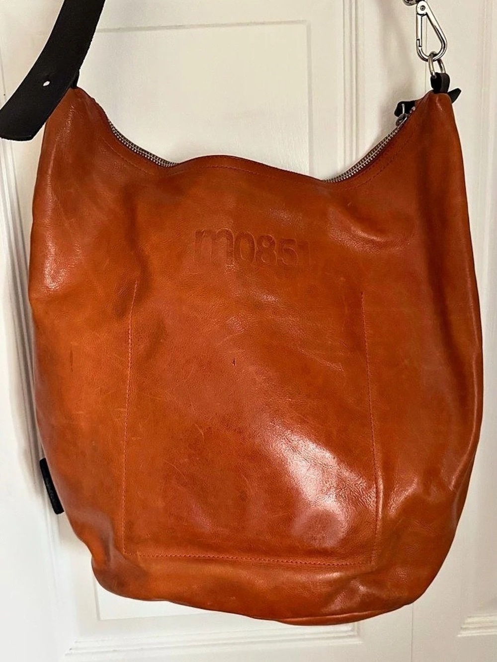 M0851 Classic Hobo Bag Leather Shoulder Bag in Brown